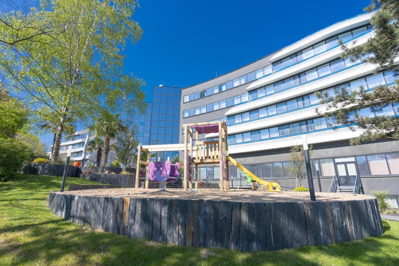 Novotel Poitiers Site Du Futuroscope Чассенеуил-Ду-Поитоу Экстерьер фото